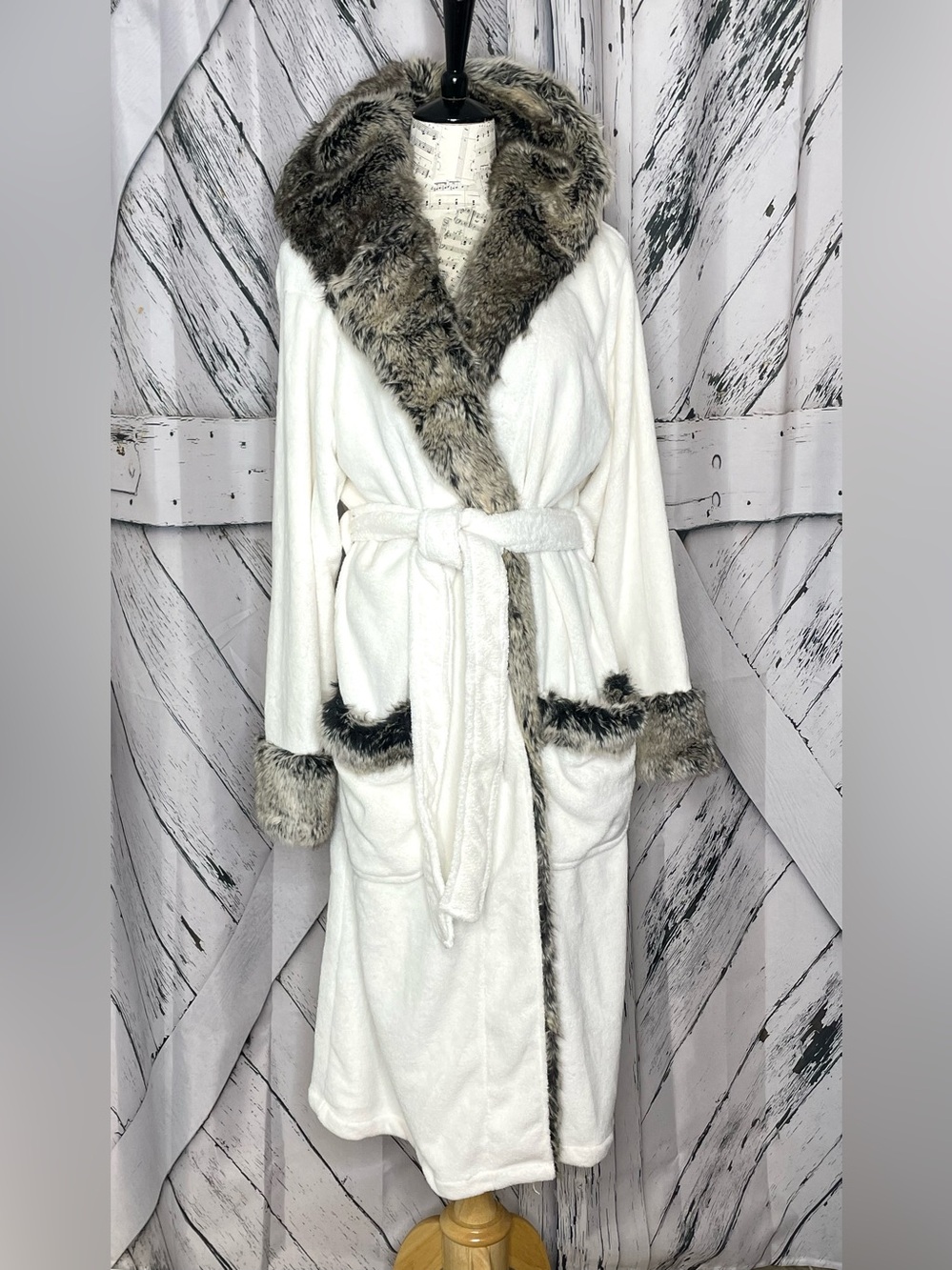 POTTERY BARN Ombre Faux Fur Trim Hooded Robe L